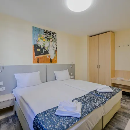 ホテル Muenchner Hof - Frankfurt 3*