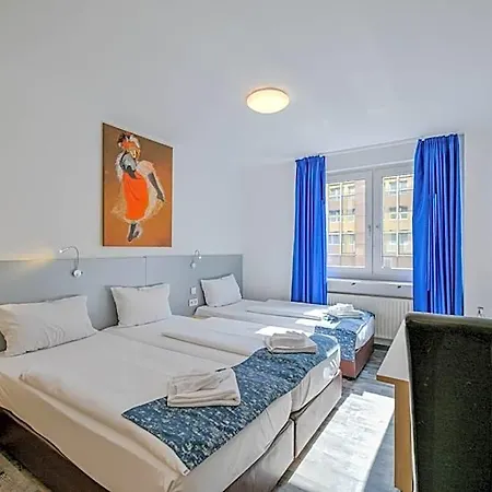 Muenchner Hof - Frankfurt 3*