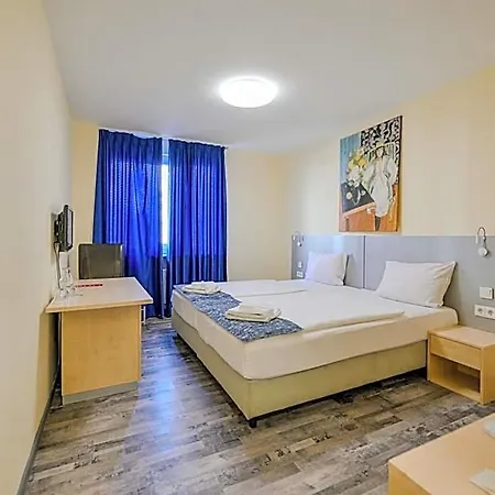 Hotel Muenchner Hof - Frankfurt