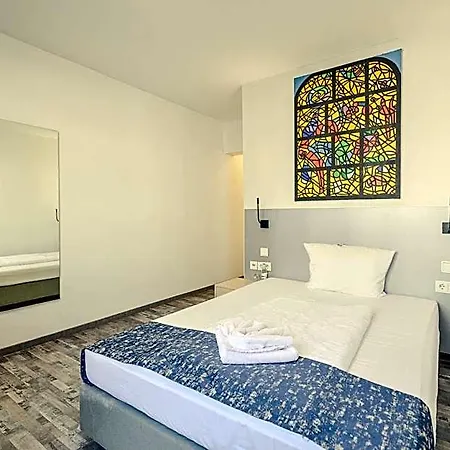 Hotel Muenchner Hof - Frankfurt