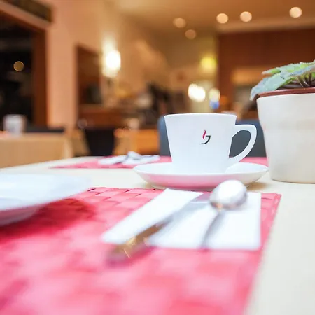 Hotel Muenchner Hof 3*