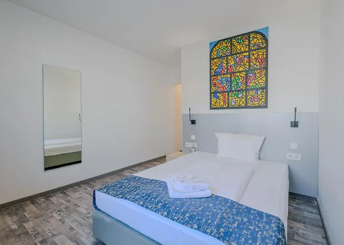 ミュンヘナー ホフ 3* フランクフルト