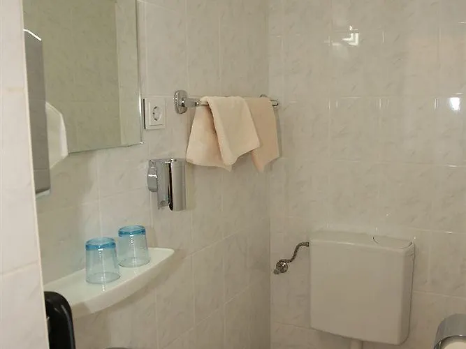 Hotel Muenchner Hof 3*