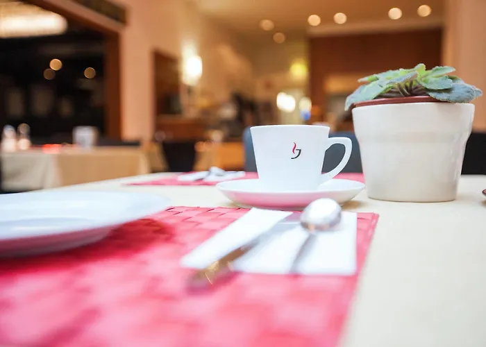 Otel Muenchner Hof 3*